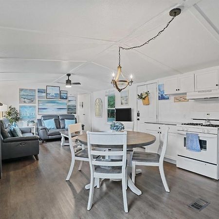 Pet-Friendly Lake Dallas Home Near Lewisville Lake Exterior foto